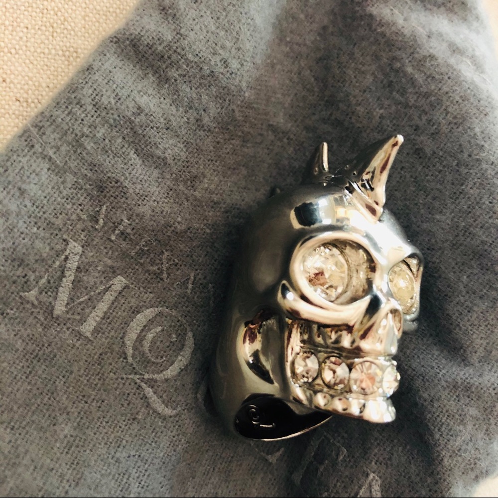 Alexander McQueen Shark Teeth Skull Ring